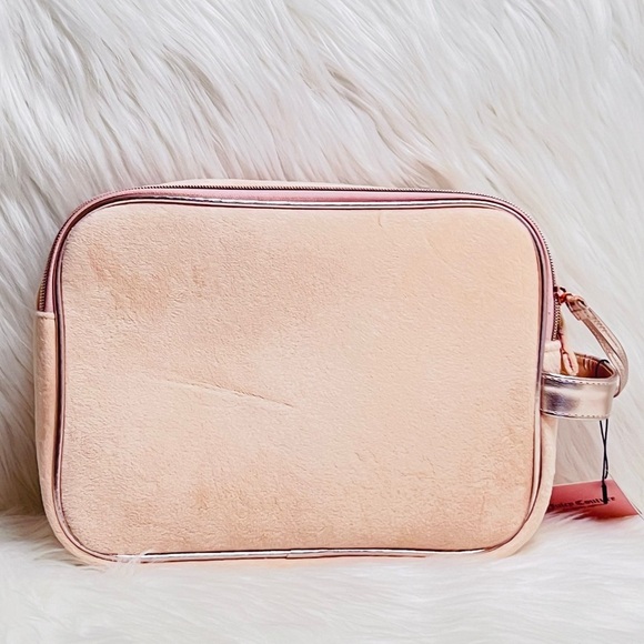 Juicy Couture Makeup Bag - Picture 2 of 4